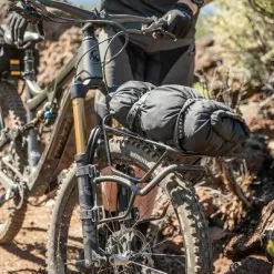 Porte-bagages VTT Pour Fourche Suspendue Topeak TetraRack M1 -Promos Sacoches Vélo Magasin porte bagages vtt pour fourche suspendue topeak tetrarack m1 full 4