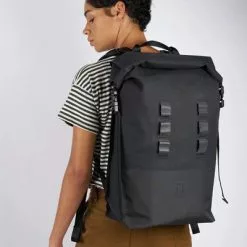 Chrome Industries Sac à Dos étanche Urban Ex Rolltop 30L Chrome -Promos Sacoches Vélo Magasin sac a dos etanche urban ex rolltop 30l chrome full 6