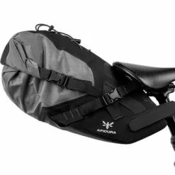 Sacoche De Selle Bikepacking 4.5L Ou 6L Backcountry Apidura -Promos Sacoches Vélo Magasin sacoche de selle bikepacking 6l backcountry apidura full