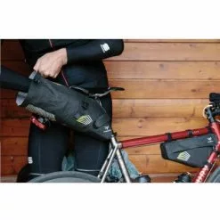 Sacoche De Selle Voyage à Vélo Racing Apidura 11 Sacoche De Selle Voyage à Vélo Racing Apidura -Promos Sacoches Vélo Magasin sacoche de selle voyage a velo racing apidura full 6