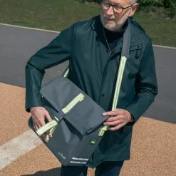 Go Fluo Sacoche Vélo Attaché Case 23L Robin GoFluo -Promos Sacoches Vélo Magasin sacoche velo robin go fluo 5